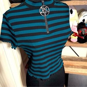 Killstar Malkin Crop Top Tee Green and Black - Like New - Size M